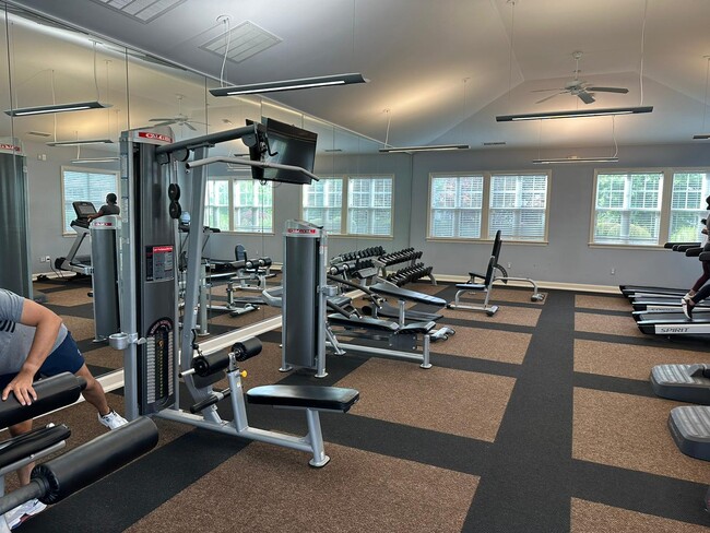 Building Photo - 1685 Halesworth Ln