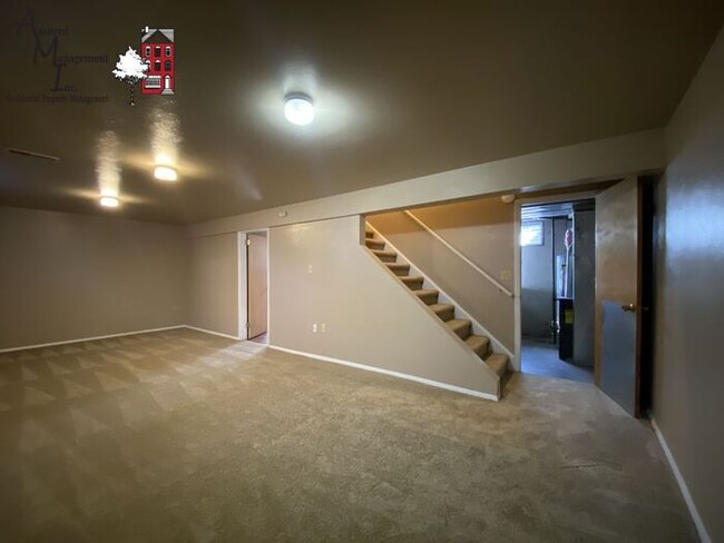 Building Photo - Updated home with finished basement and 2-...