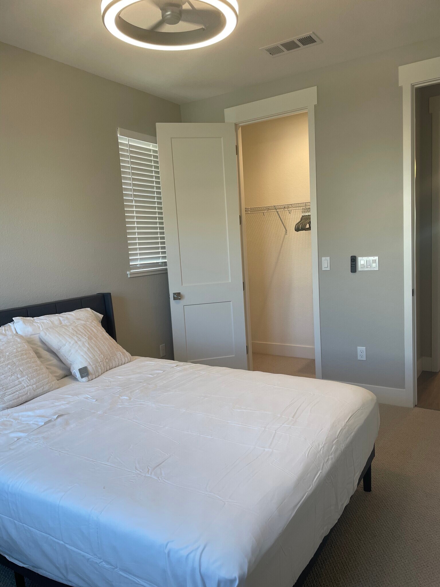 Building Photo - 2850 Lumin Ct