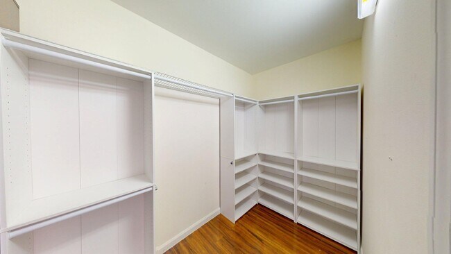 Building Photo - 113 Canterbury Pl
