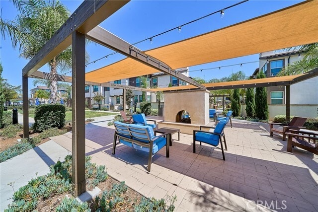 Building Photo - 10526 Triple Crown Ln