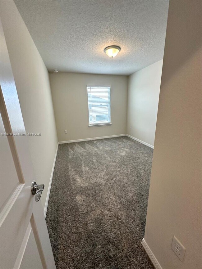 Building Photo - 6364 Tabebuia Pkwy