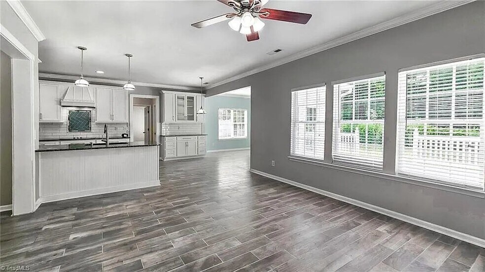 Building Photo - 4072 Fountain Grove Dr