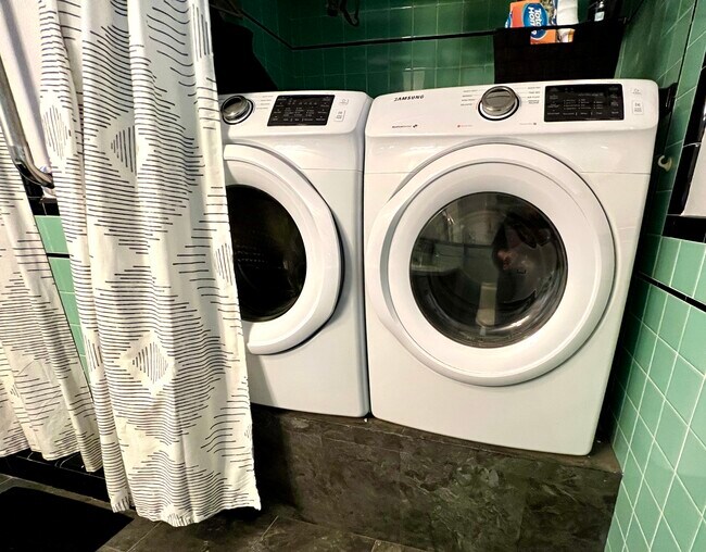 Washer and dryer - 7 Gleason St