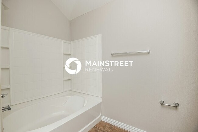 Building Photo - 3 Bedroom Pet-Friendly Home in Fort Worth,...