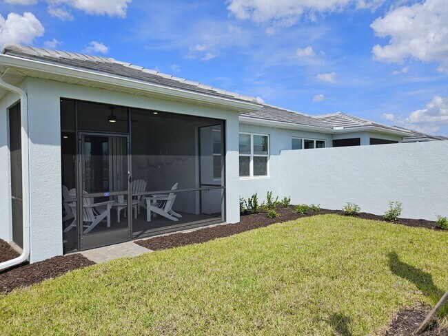 Building Photo - Beautiful Seasonal Englewood Villa- DOG FRIENDLY - new construction with Community Pool! – Locate...