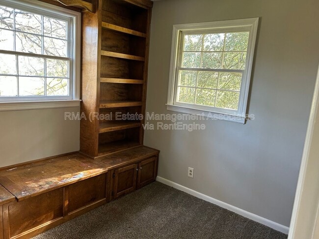 Building Photo - 1532 Meriwether St