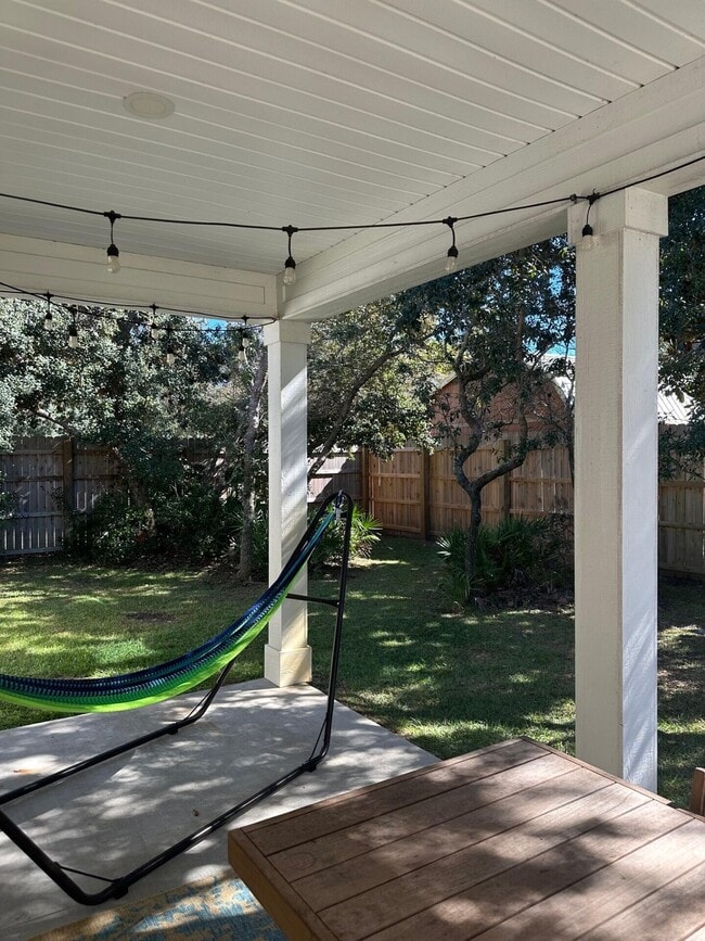 Building Photo - 4819 Whitewood Rd