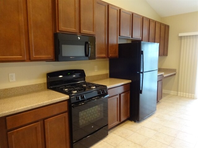 Building Photo - 308 Nuttall Dr