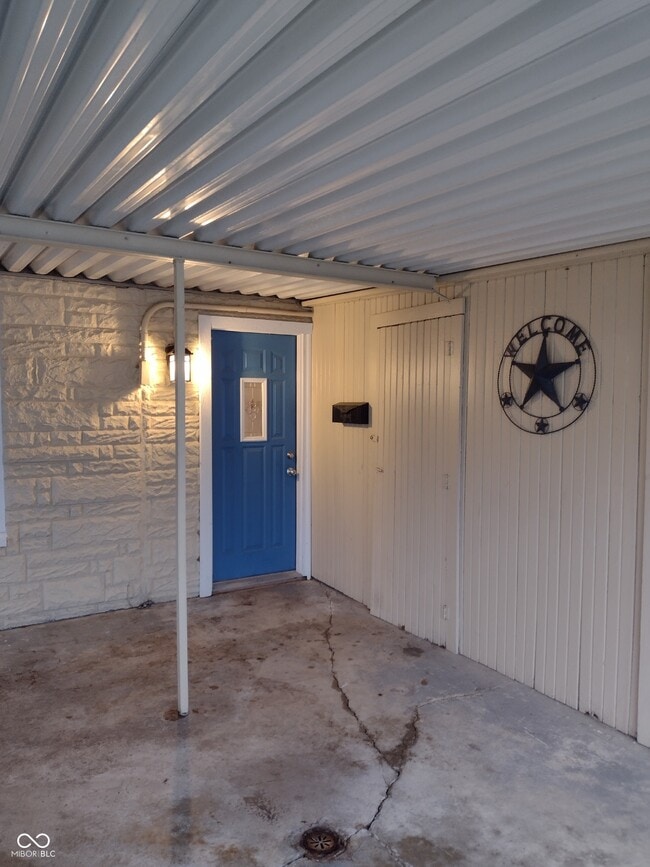 Building Photo - 10 Commerce Dr