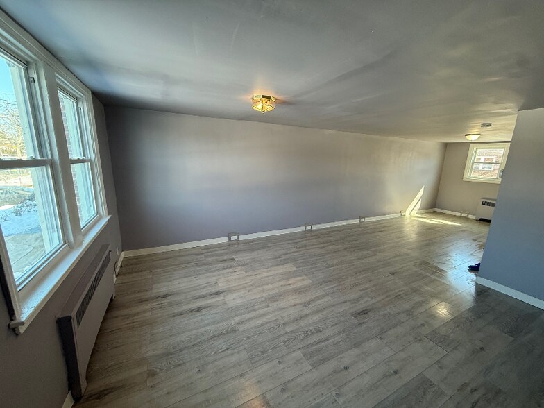 Building Photo - 2366 Baird Blvd