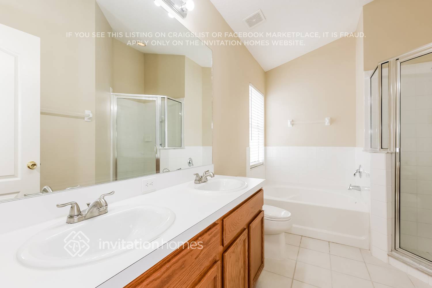 Building Photo - 12718 Lake Vista Dr