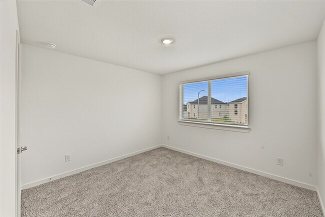 Building Photo - 31415 Joshua Knl Ln