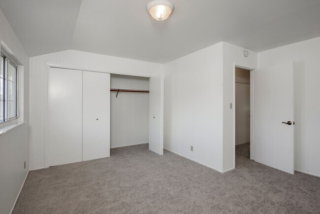 Building Photo - North Napa 4 bed 3 bath Home Available to ...