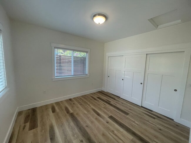 Building Photo - New 1bd/1ba ADU in Belmont! Private yard area with parking!