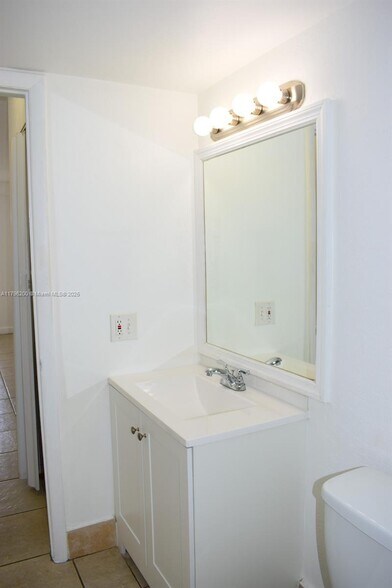 Building Photo - 10900 SW 104th St