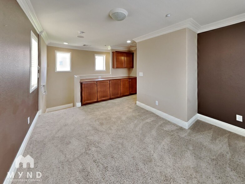 Building Photo - 8932 Dorrell Ln