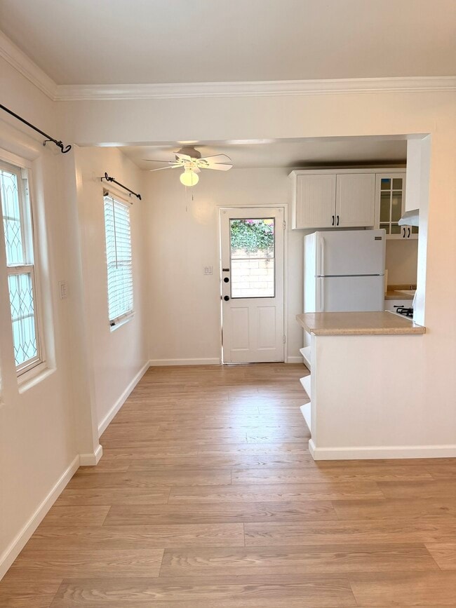 Building Photo - 327 Lima St