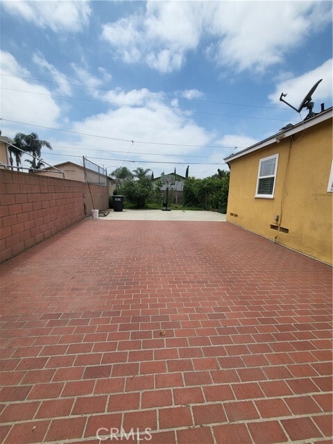 Building Photo - 6000 Southside Dr