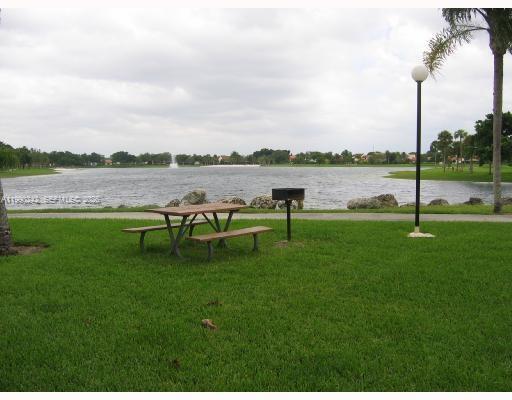 Building Photo - 15051 SW 103rd Ln