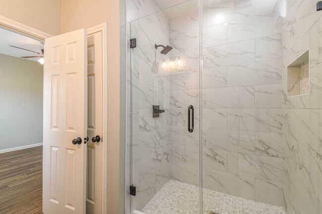 Building Photo - 3701 Chanterway St