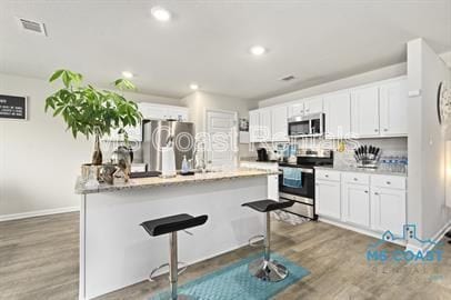 Building Photo - 9384 Cypress Lake Dr