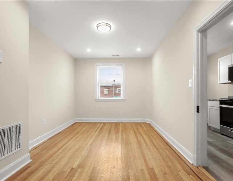 Building Photo - 1307 N Ellwood Ave