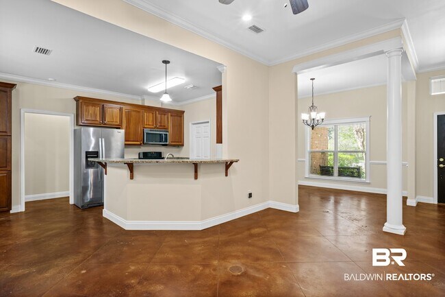 Building Photo - 20720 Northwood St