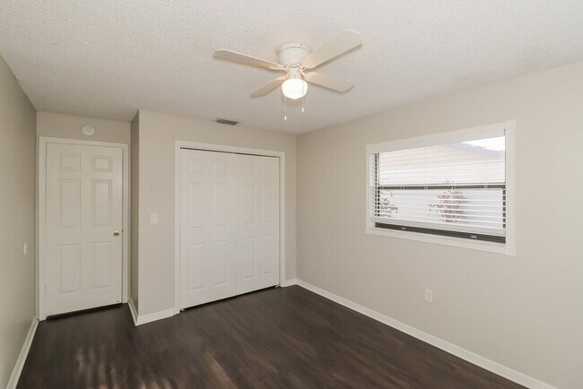 Building Photo - 8552 Bridgewater Dr