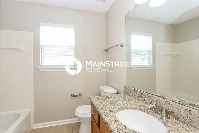 Building Photo - 4 Bedroom Pet-Friendly Home in YULEE, FL with Main Street Renewal