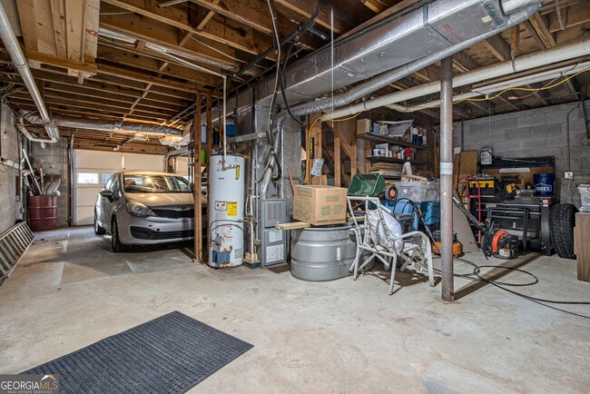 Building Photo - 8212 Lullwater Ct