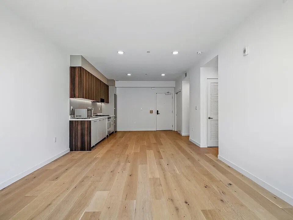 Living Room - Similar Unit - 1188 Valencia St