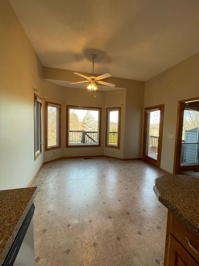 Building Photo - 17116 I St