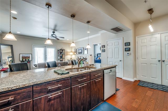 Building Photo - 3102 Kings Rd