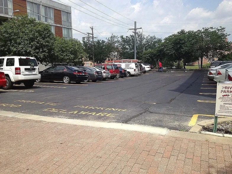 Building Photo - 509 DELAWARE St