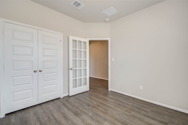 Building Photo - 8411 Baywatch Cir