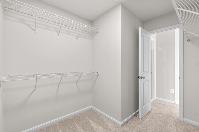 Building Photo - 23460 Twin Falls Ter