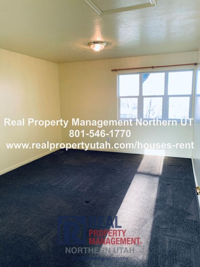 Building Photo - 2149 N 4650 W