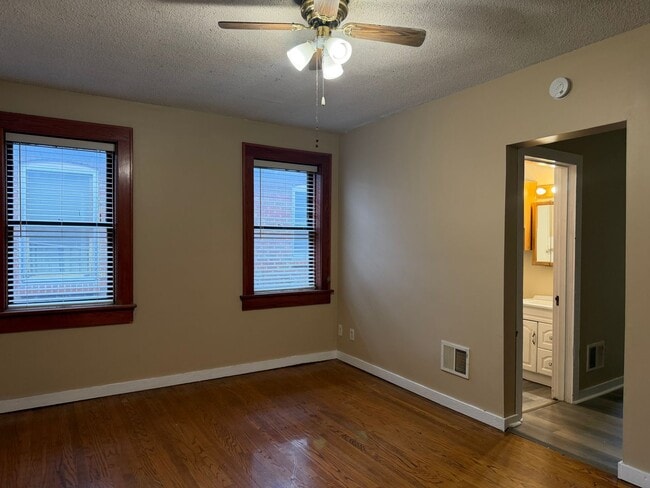 Building Photo - 5918 Arendes Dr