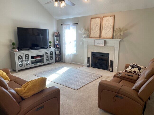 Building Photo - 175 Mill Stone Ln
