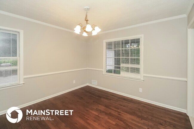Building Photo - 3103 Skyland Dr