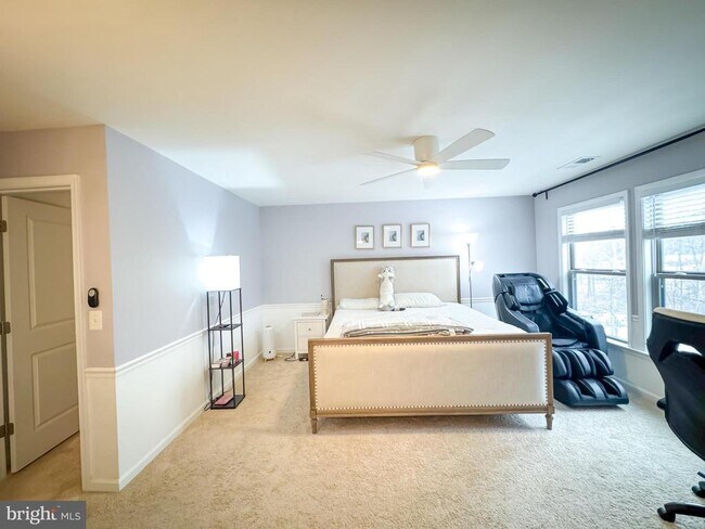 Building Photo - 42462 Dogwood Glen Square