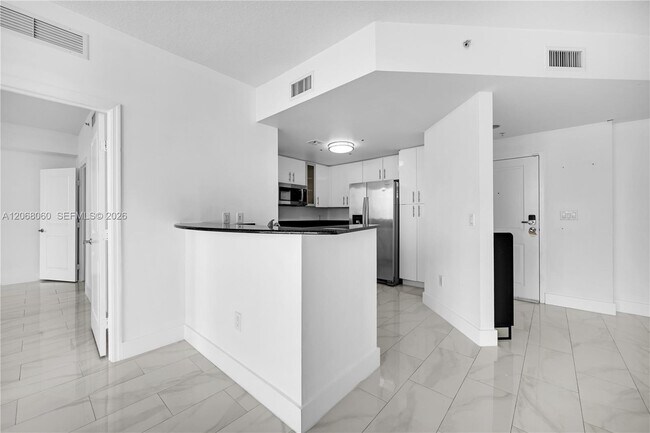Building Photo - 7900 Harbor Island Dr