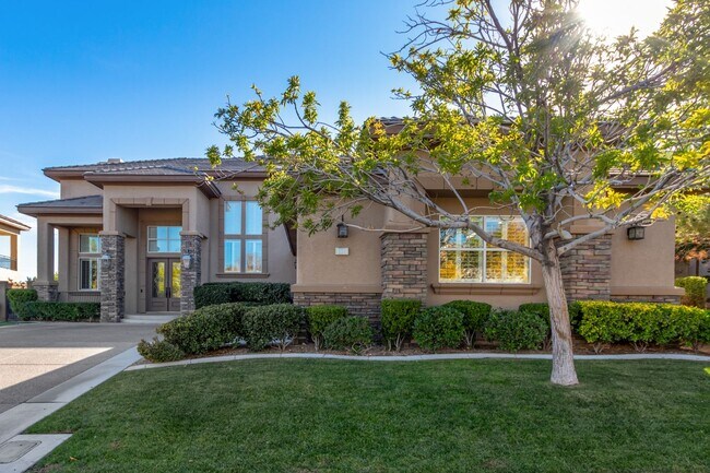 Building Photo - BEAUTIFUL QUEENSRIDGE HIGHLY UPGRADED HOME BY CHRISTOPHER HOMES