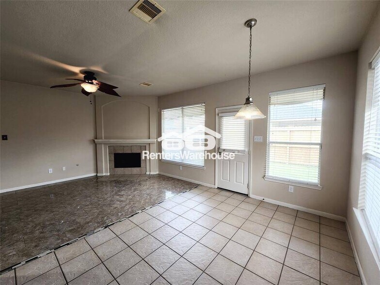 Building Photo - 15839 Marble Bluff Lane