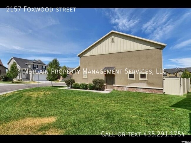 Building Photo - 2157 Foxwood St