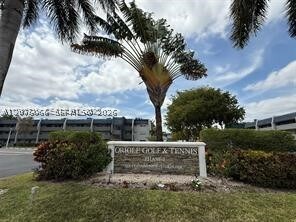 Building Photo - 7797 Golf Cir Dr