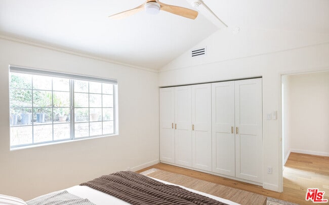 Building Photo - 5239 San Feliciano Dr
