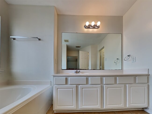 Building Photo - 20506 Fairworth Pl Ln