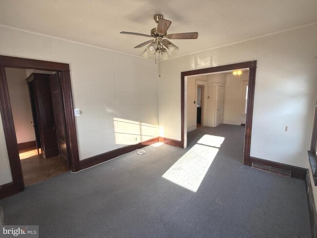 Building Photo - 19 Oakland Ave